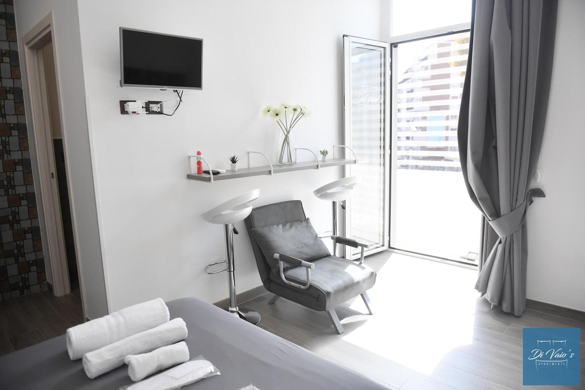 Di Vaio'S Apartments 나폴리 외부 사진