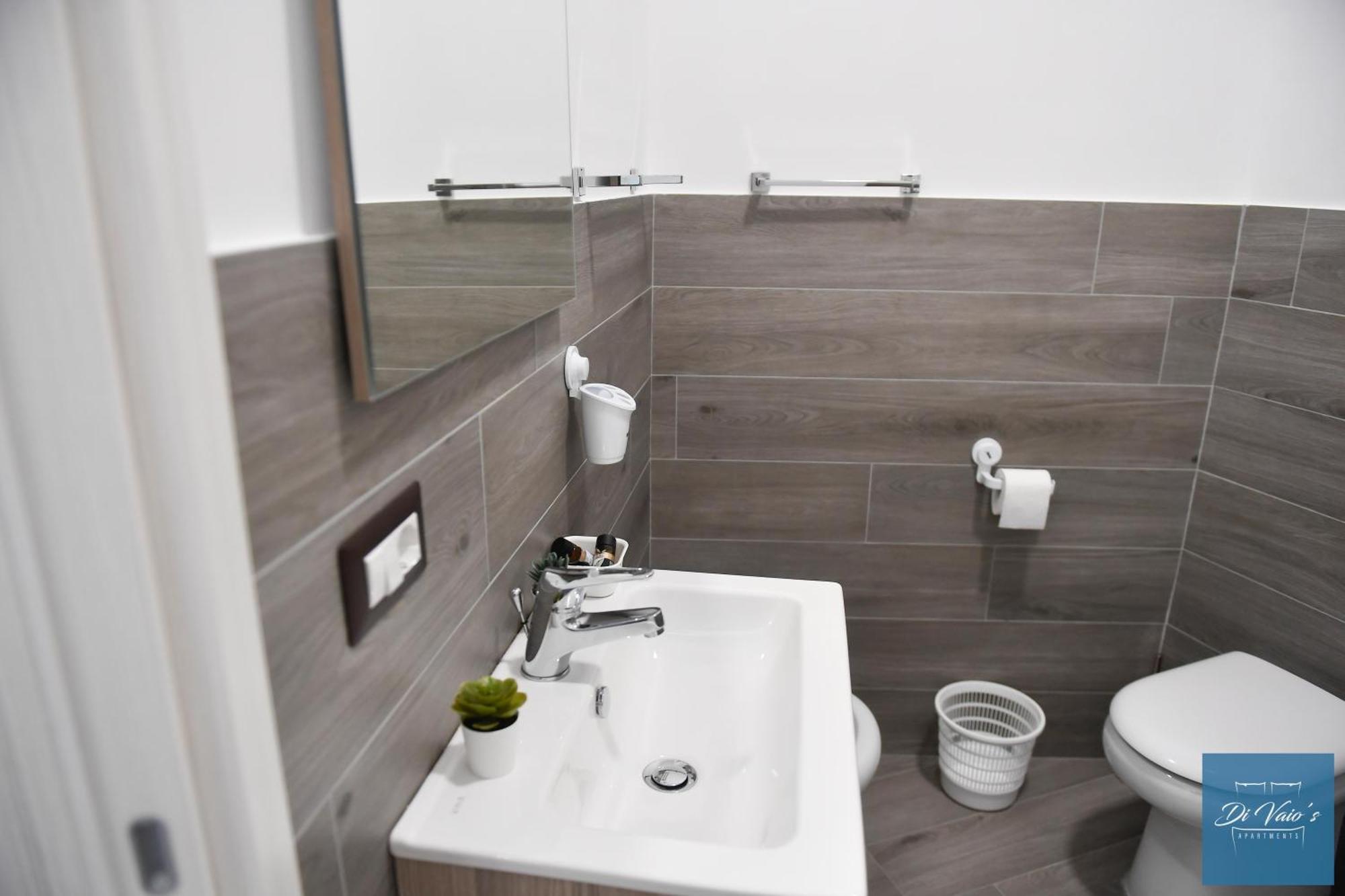 Di Vaio'S Apartments 나폴리 외부 사진