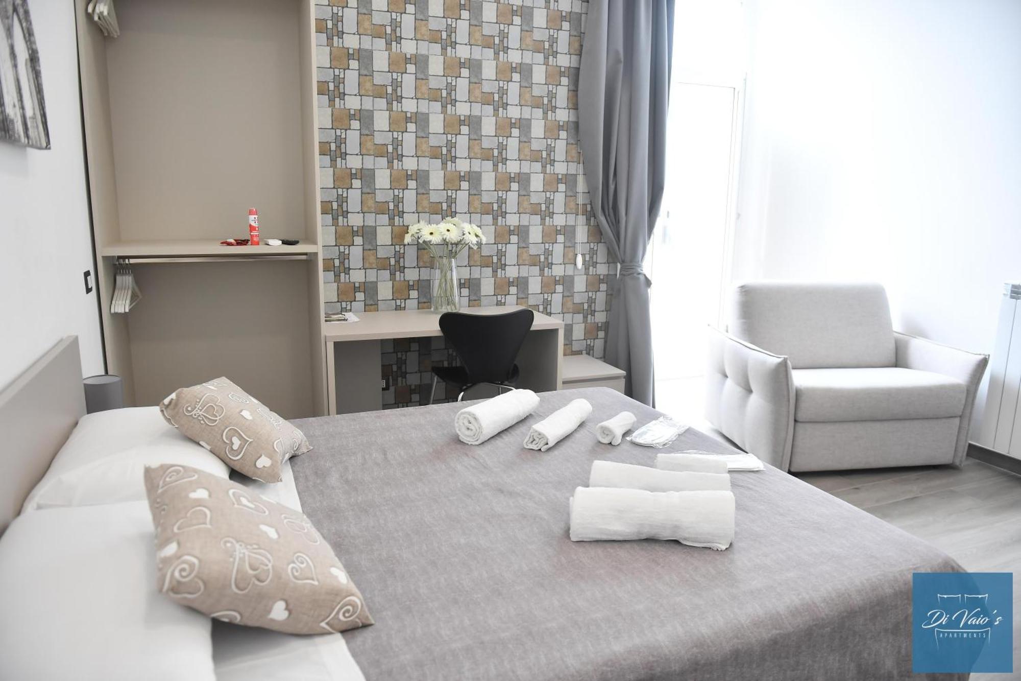 Di Vaio'S Apartments 나폴리 외부 사진